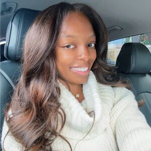 Meet your Posher, Destiny